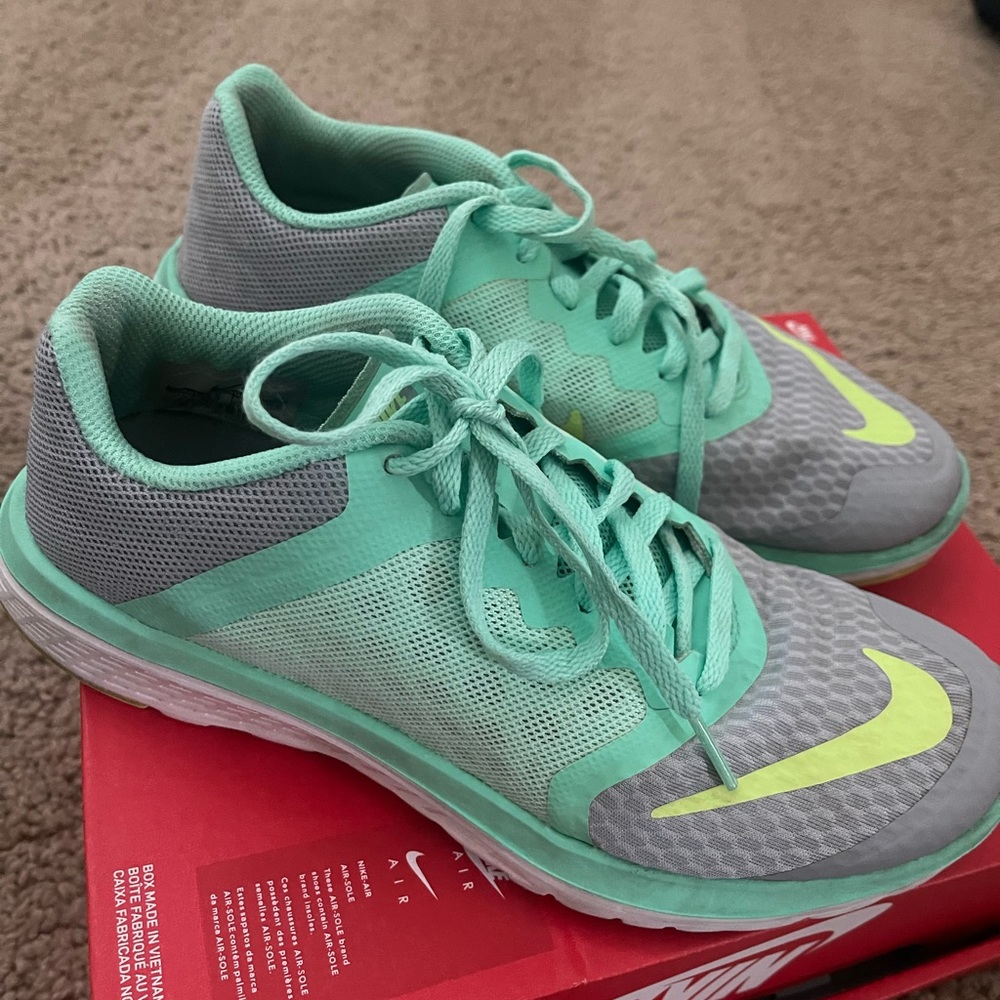 Nike FlyKnit